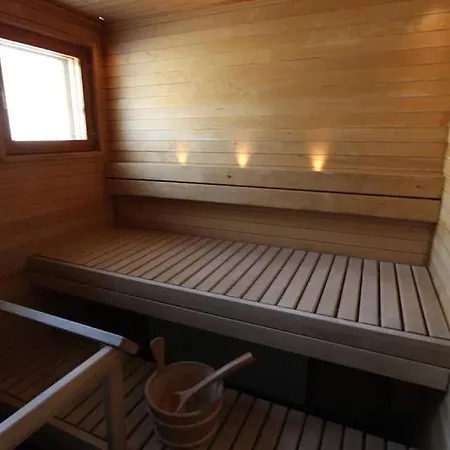 Huoneisto Family Kuusirinne *